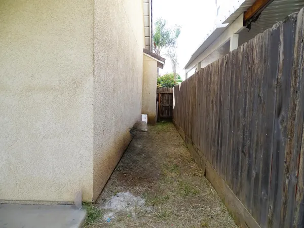 $454,900 | 1325 South Bailey Avenue, Fresno, CA 93727