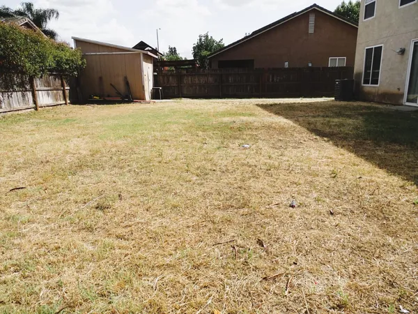 $454,900 | 1325 South Bailey Avenue, Fresno, CA 93727