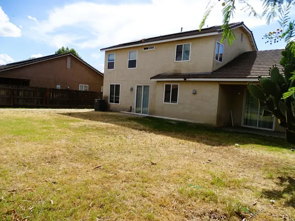 $454,900 | 1325 South Bailey Avenue, Fresno, CA 93727