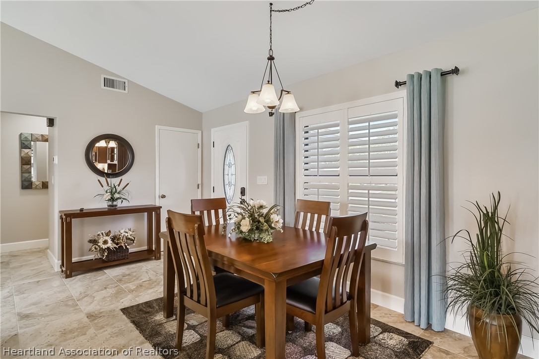 39 Quail Roost Road Lake Placid, FL 33852 - Photo 4 of 31 Gallery Image 4