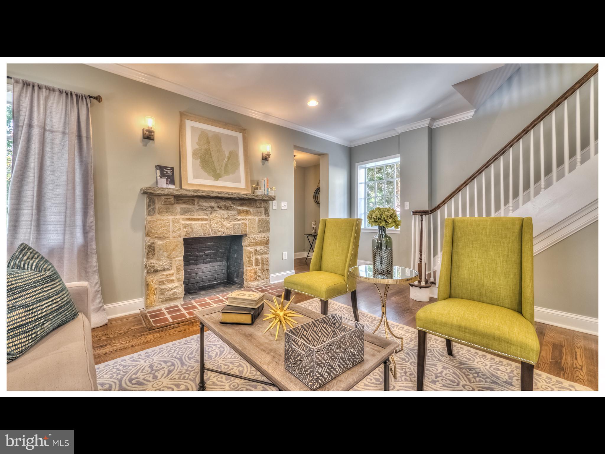 3409 Dennlyn Road Baltimore, MD 21215 - Photo 7 of 30 Living Room