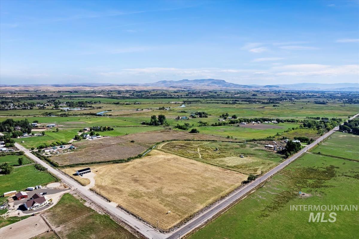 2630 Berglund Road Emmett, ID 83617 - Photo 5 of 15