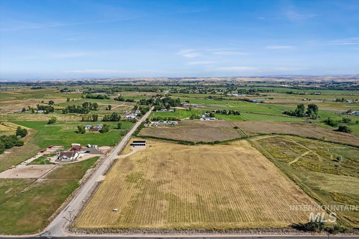 2630 Berglund Road Emmett, ID 83617 - Photo 7 of 15