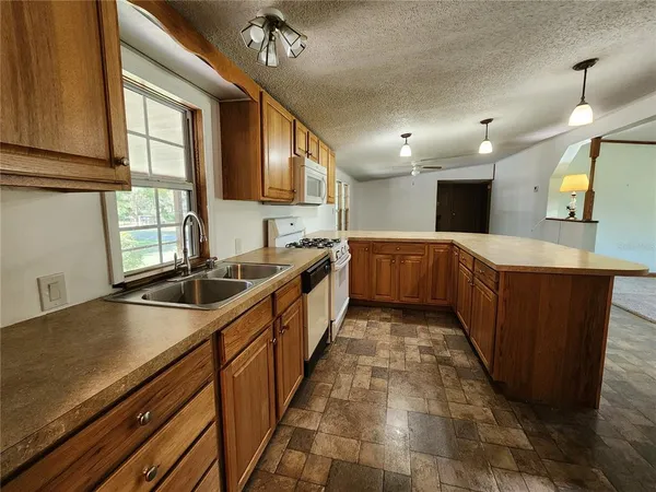 $515,000 | 20916 County Road 44A, Eustis, FL 32736