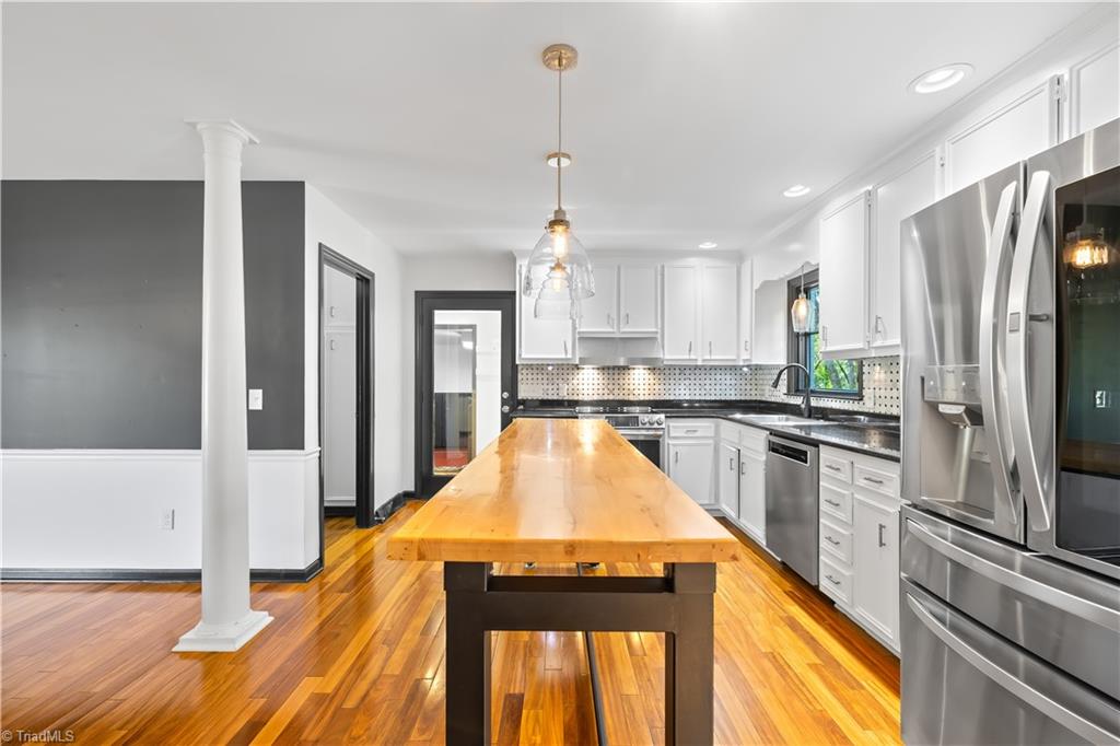 1601 Guilford College Road Jamestown, NC 27282 - Photo 17 of 40