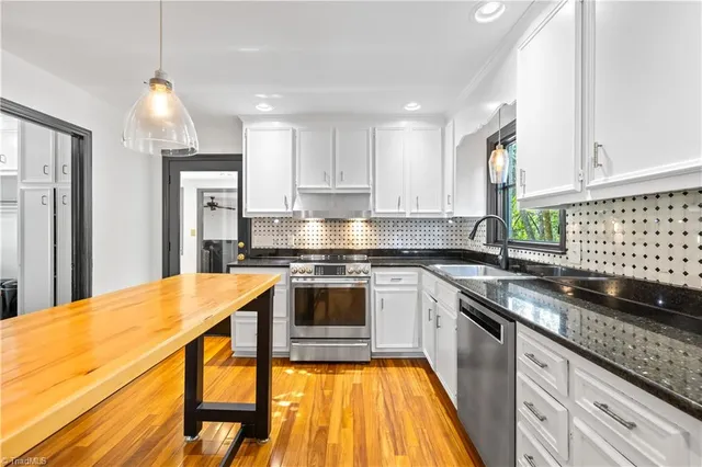 $414,900 | 1601 Guilford College Road, Jamestown, NC 27282