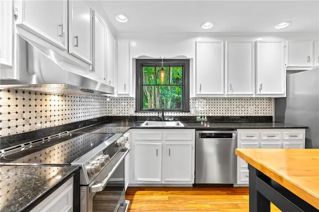 $414,900 | 1601 Guilford College Road, Jamestown, NC 27282