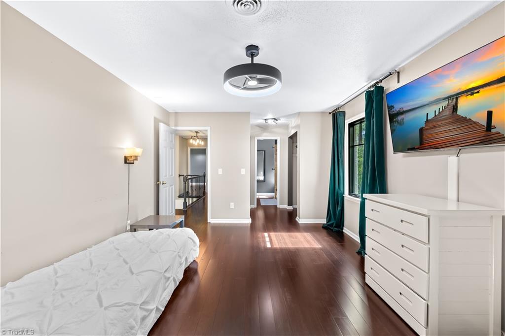 1601 Guilford College Road Jamestown, NC 27282 - Photo 31 of 40