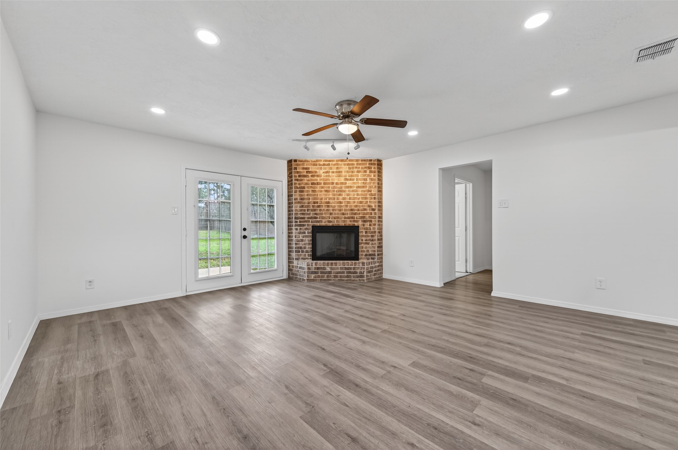 26522 Hillside Drive Spring, TX 77386 - Photo 11 of 46