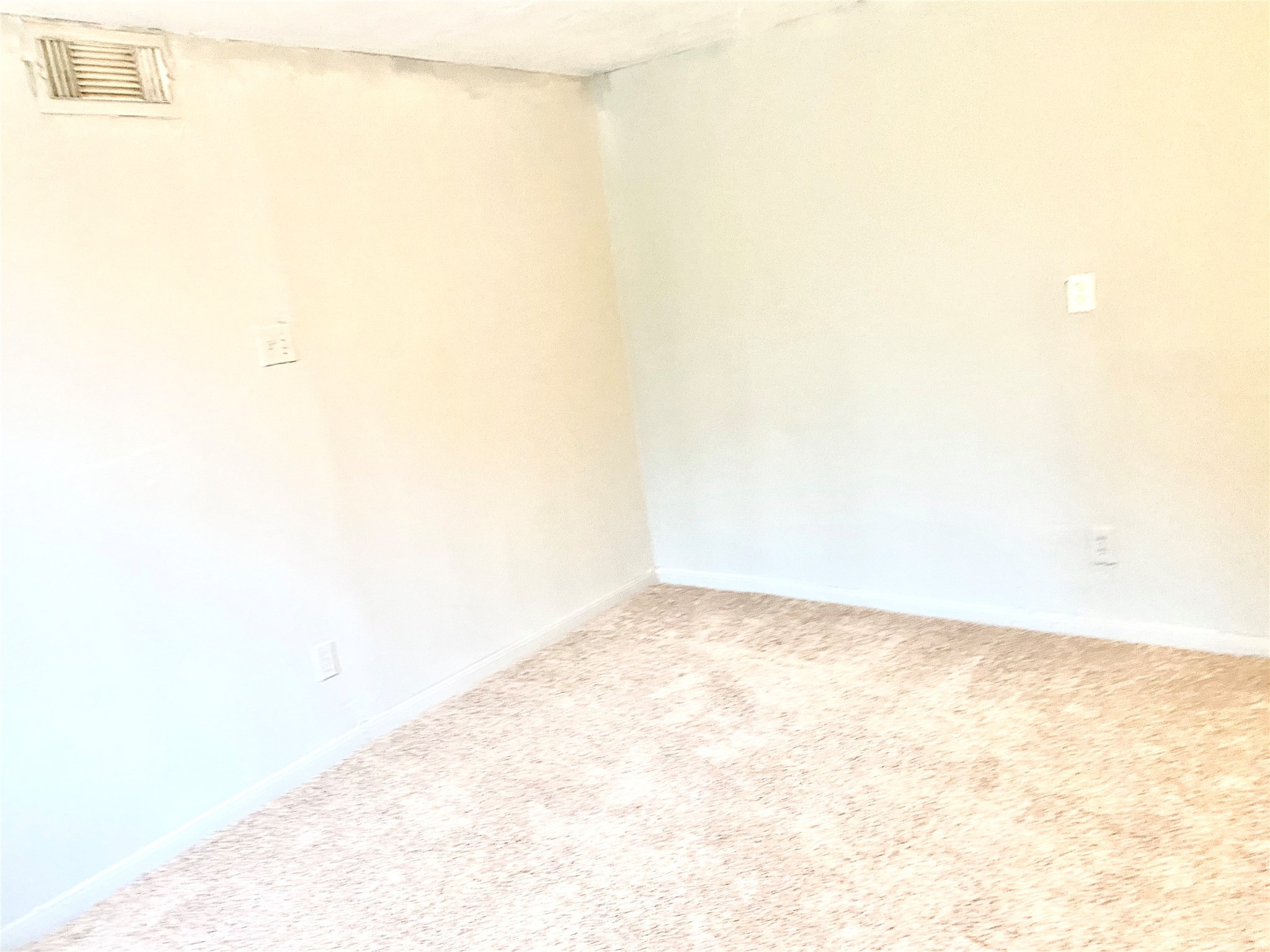 7603 Greendowns Street, Unit B Houston, TX 77087 - Photo 8 of 12 a view of an empty room