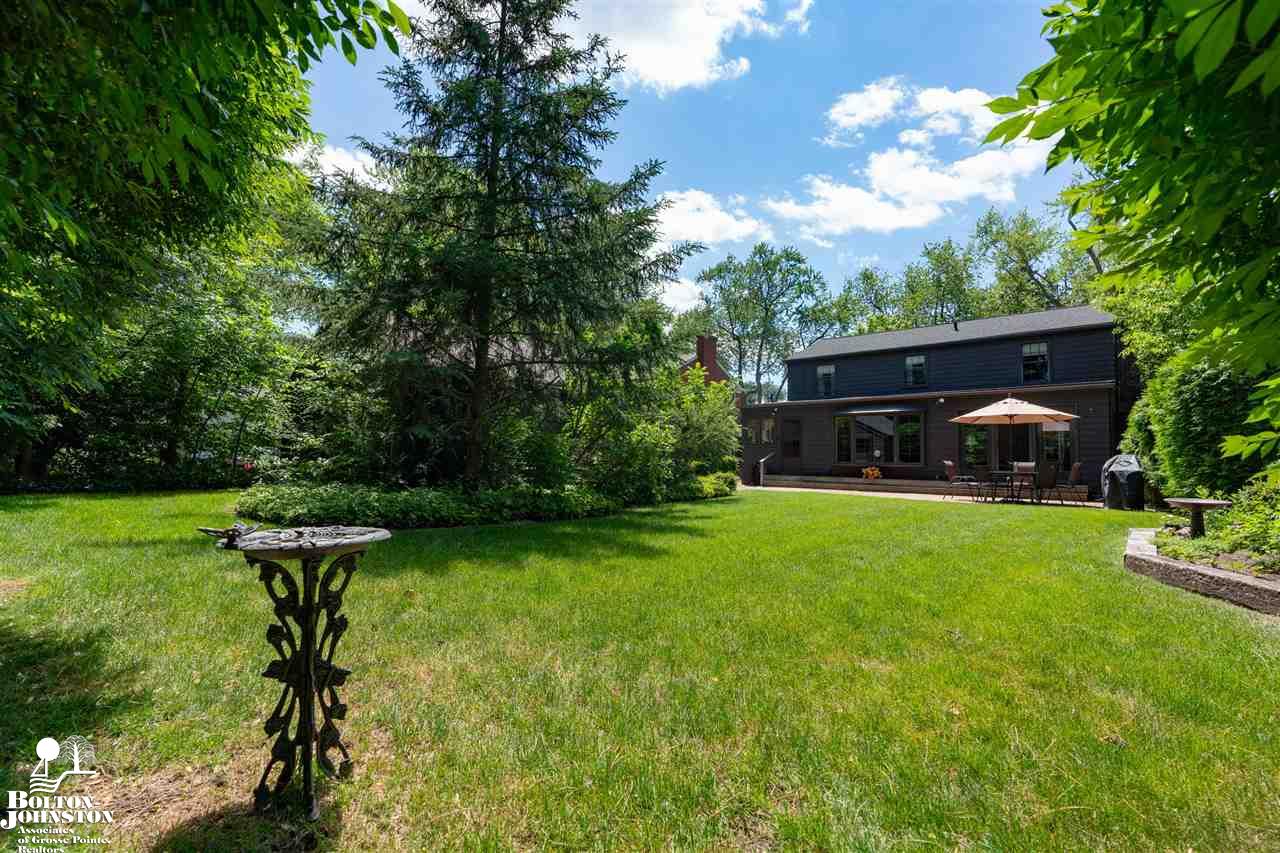 88 Handy Road Grosse Pointe Farms, MI 48236 - Photo 18 of 23
