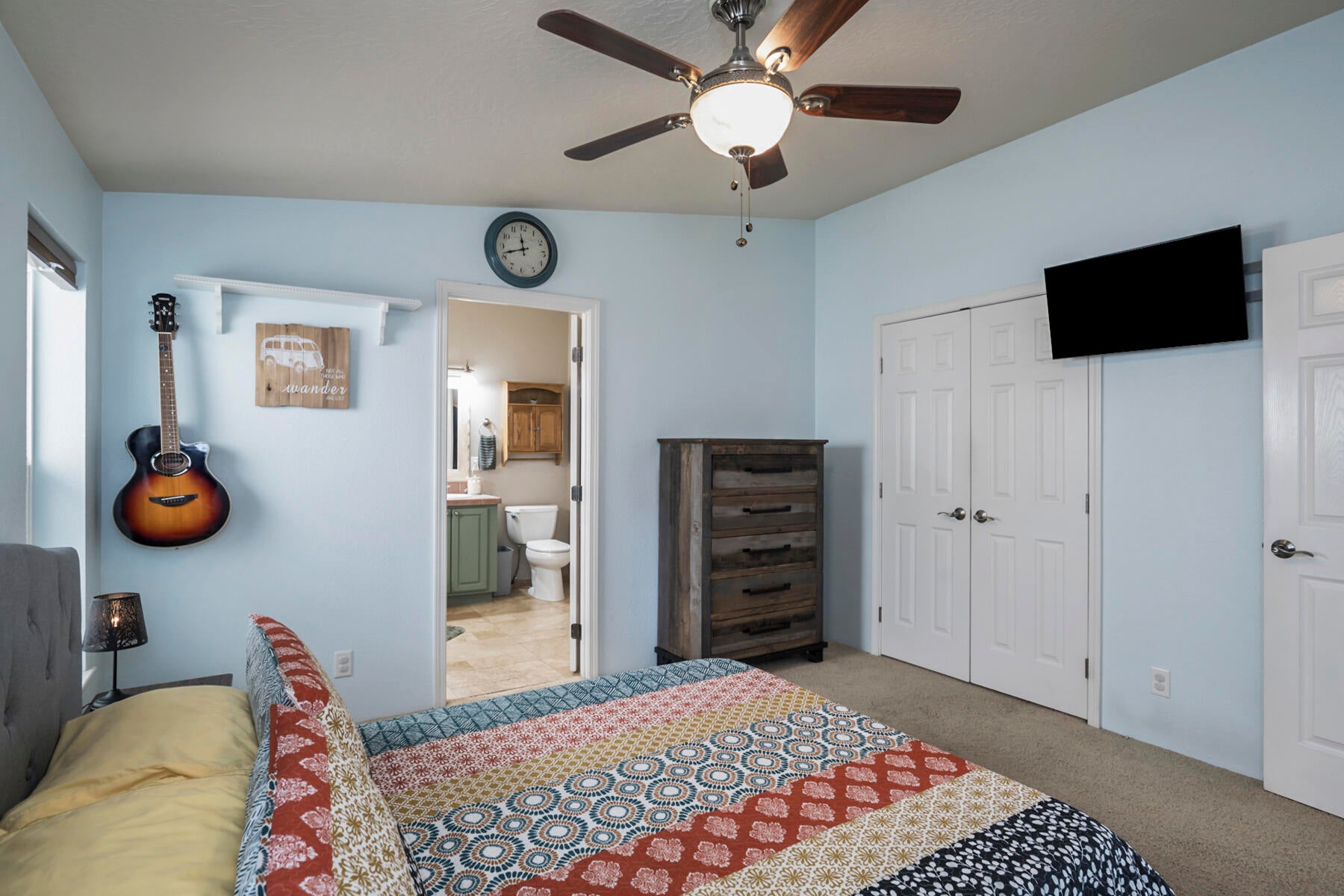 60668 Rocking Horse Court Bend, OR 97702 - Photo 16 of 35 20JH5_4508