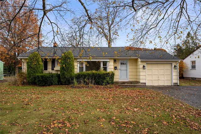 $199,900 | 136 Ripplewood Drive, Greece, NY 14616