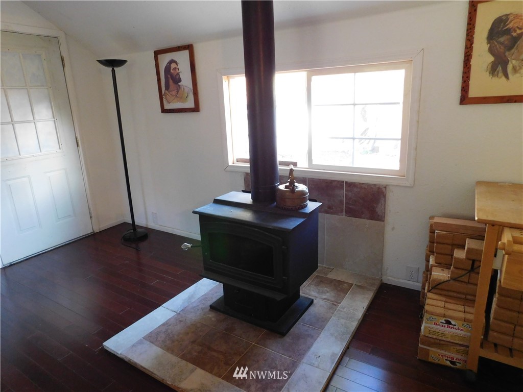 825 Harrison Road Kelso, WA 98626 - Photo 14 of 25
