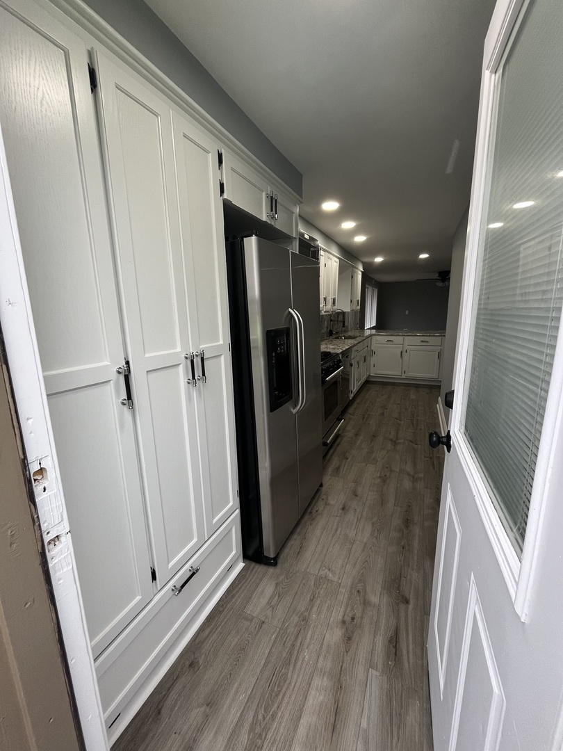 518 Tyler Drive Carpentersville, IL 60110 - Photo 20 of 23