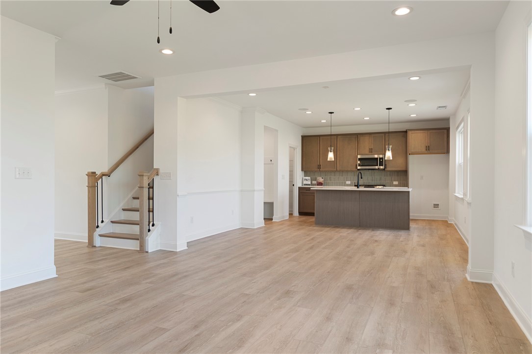 207 Branford Street, Unit SUN0132 Anderson, SC 29625 - Photo 12 of 46 Family/Dining/Kitchen