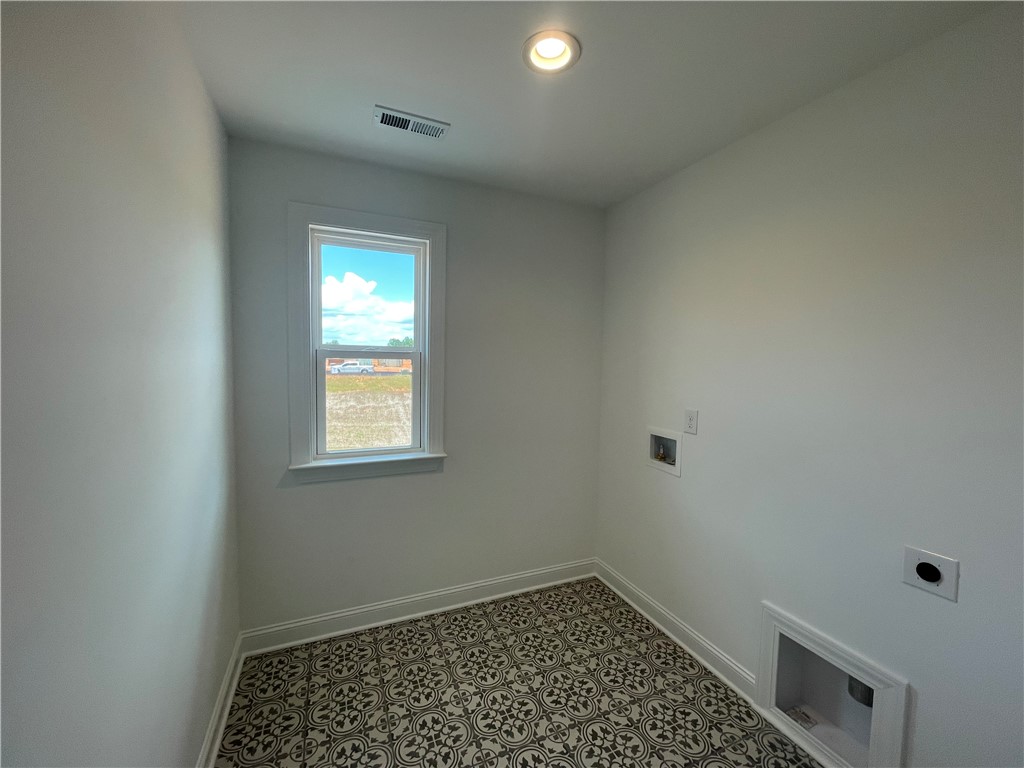 207 Branford Street, Unit SUN0132 Anderson, SC 29625 - Photo 42 of 46 Laundry Room