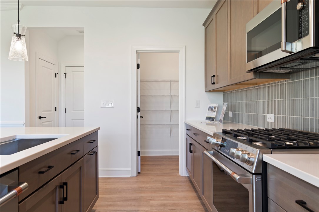 207 Branford Street, Unit SUN0132 Anderson, SC 29625 - Photo 8 of 46 Kitchen