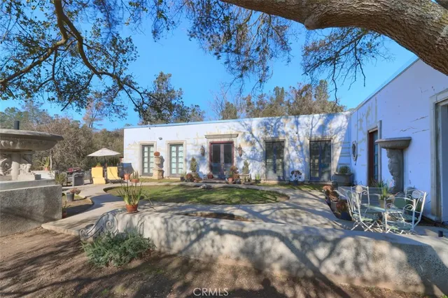 a view of a living room with furniture