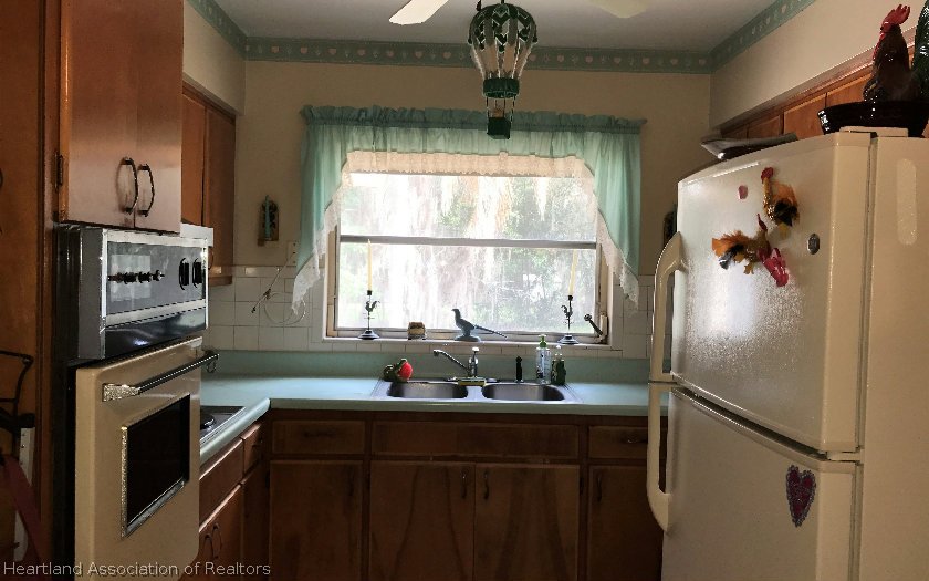 106 Eastview Road Sebring, FL 33870 - Photo 4 of 19 Gallery Image 4