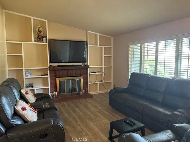 $815,000 | 24389 La Glorita Circle, Newhall, CA 91321