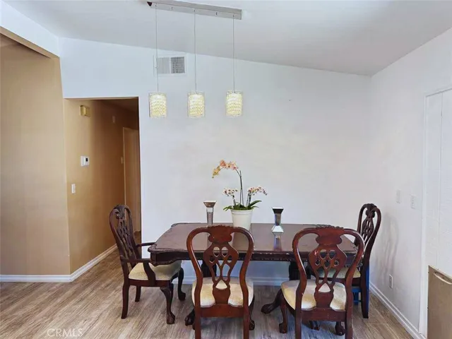 $815,000 | 24389 La Glorita Circle, Newhall, CA 91321