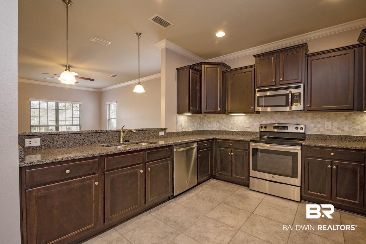 248 Hawthorne Circle Fairhope, AL 36532 - Photo 10 of 33