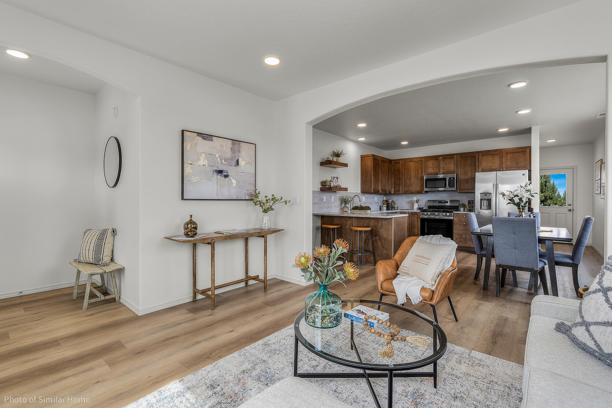 3382 Northwest 7th Street Redmond, OR 97756 - Photo 7 of 24 Harbor Townhome-Living Room 3