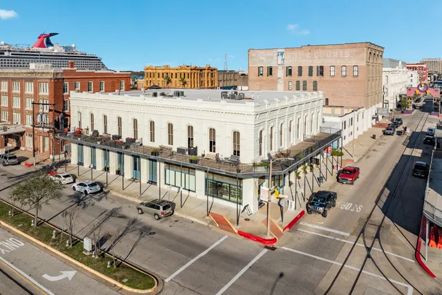 a view of building with an outdoor space
