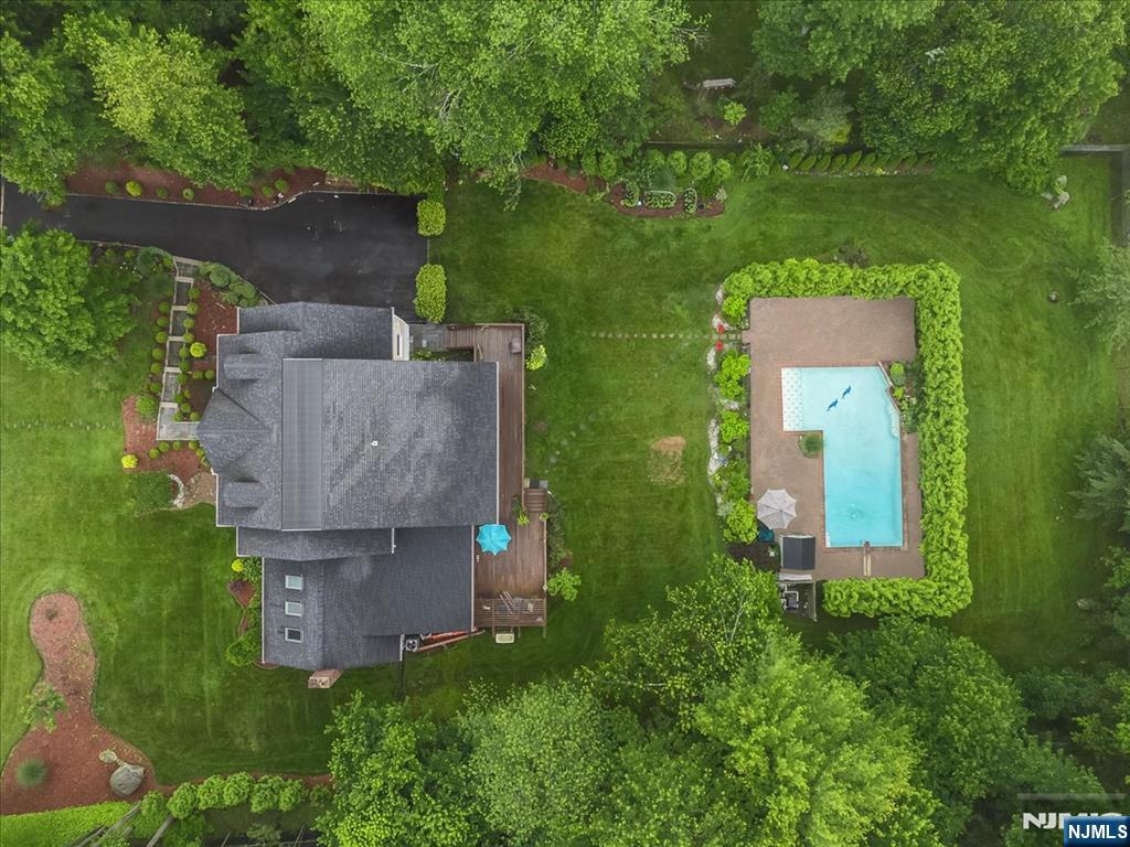 8 Oratam Road Upper Saddle River, NJ 07458 - Photo 31 of 34