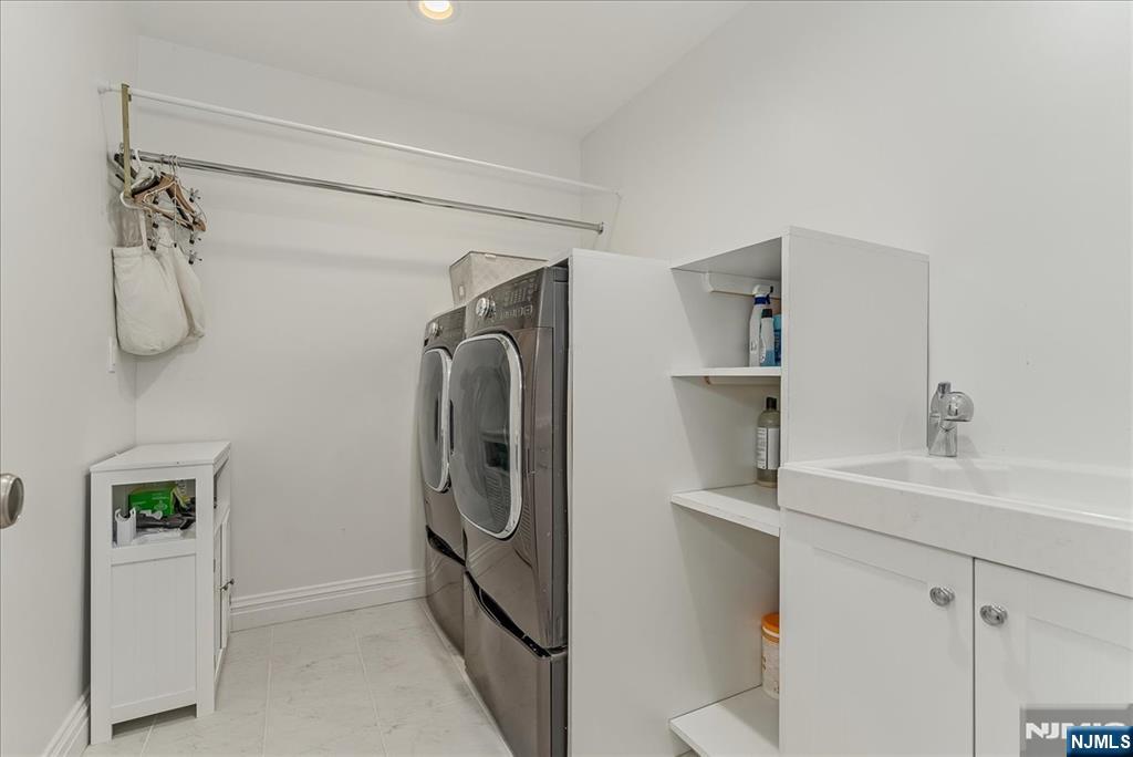 8 Oratam Road Upper Saddle River, NJ 07458 - Photo 5 of 34