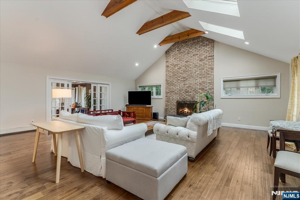 8 Oratam Road Upper Saddle River, NJ 07458 - Photo 8 of 34