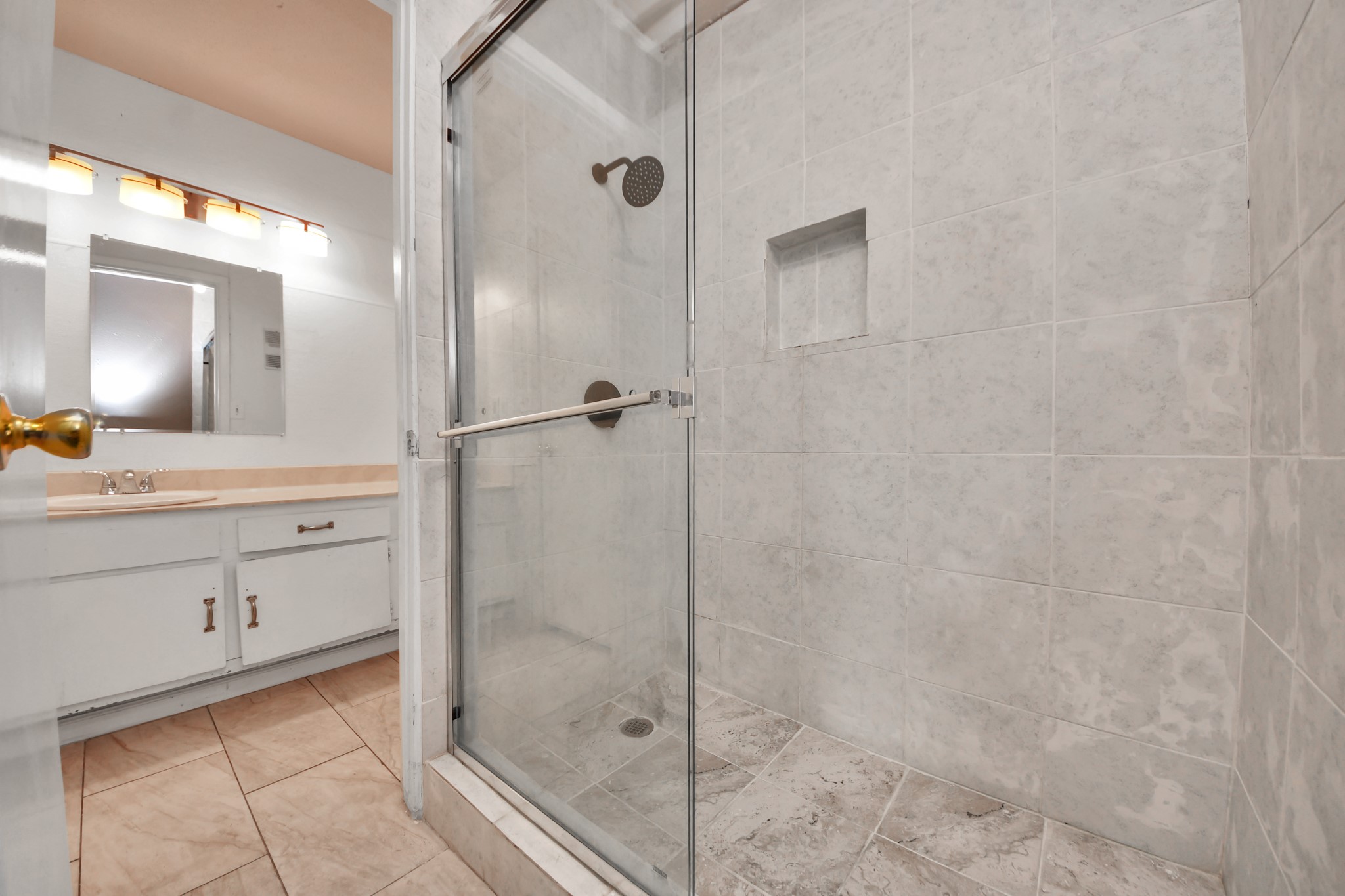 6161 Reims Road, Unit 1203 Houston, TX 77036 - Photo 23 of 34 Gallery Image 23