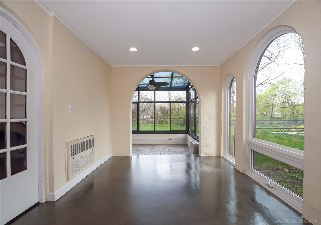 762 Bedford Road Grosse Pointe, MI 48230 - Photo 13 of 57 50039523-12.JPG