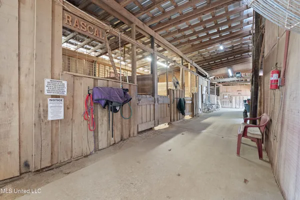 $675,000 | 9142 Mineral Wells Road, Olive Branch, MS 38654
