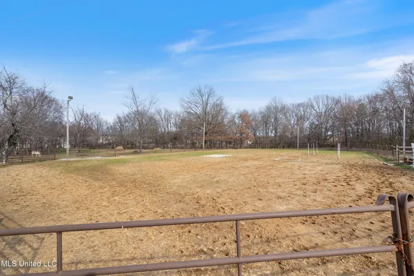 $675,000 | 9142 Mineral Wells Road, Olive Branch, MS 38654