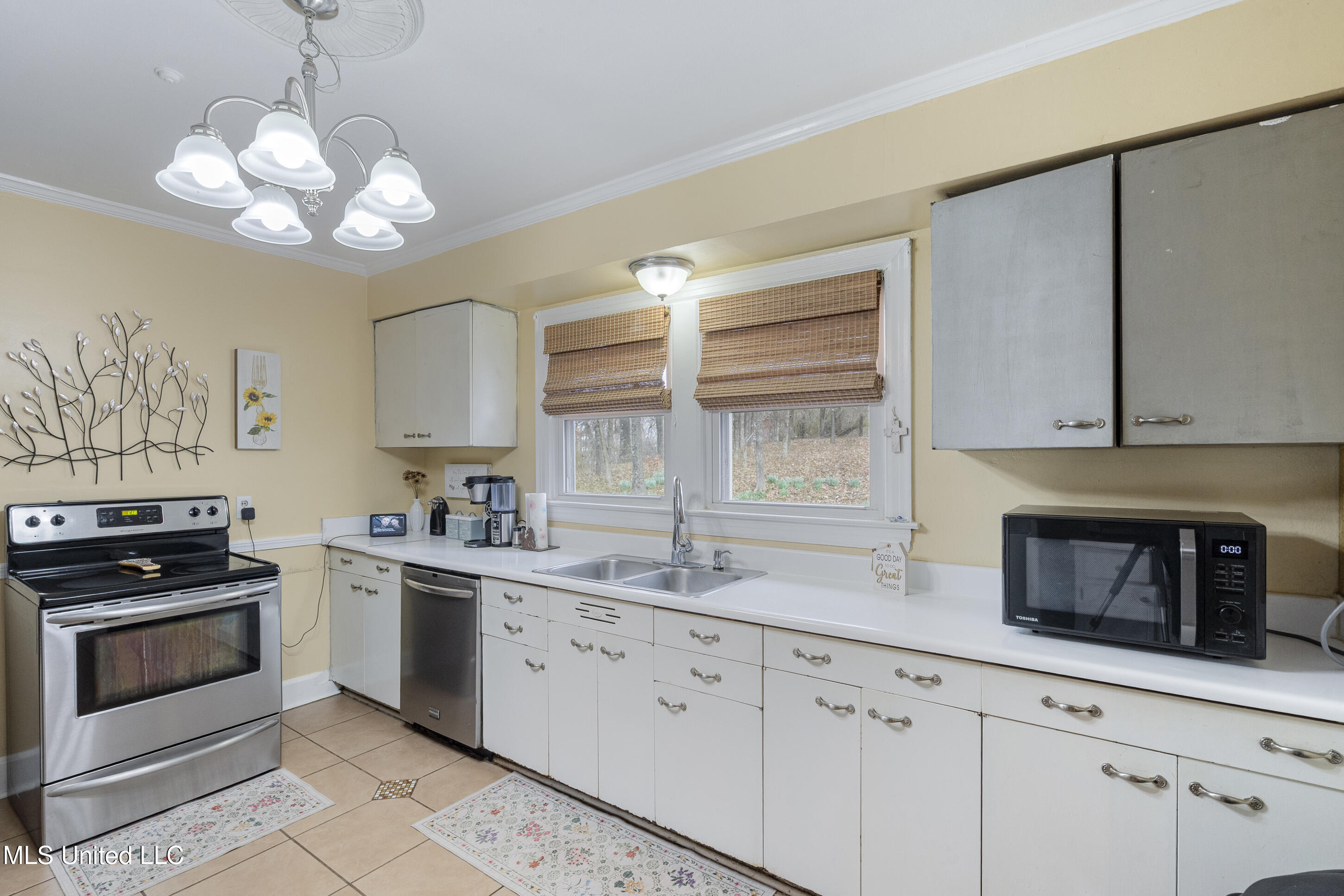 9142 Mineral Wells Road Olive Branch, MS 38654 - Photo 46 of 68 Kitchen