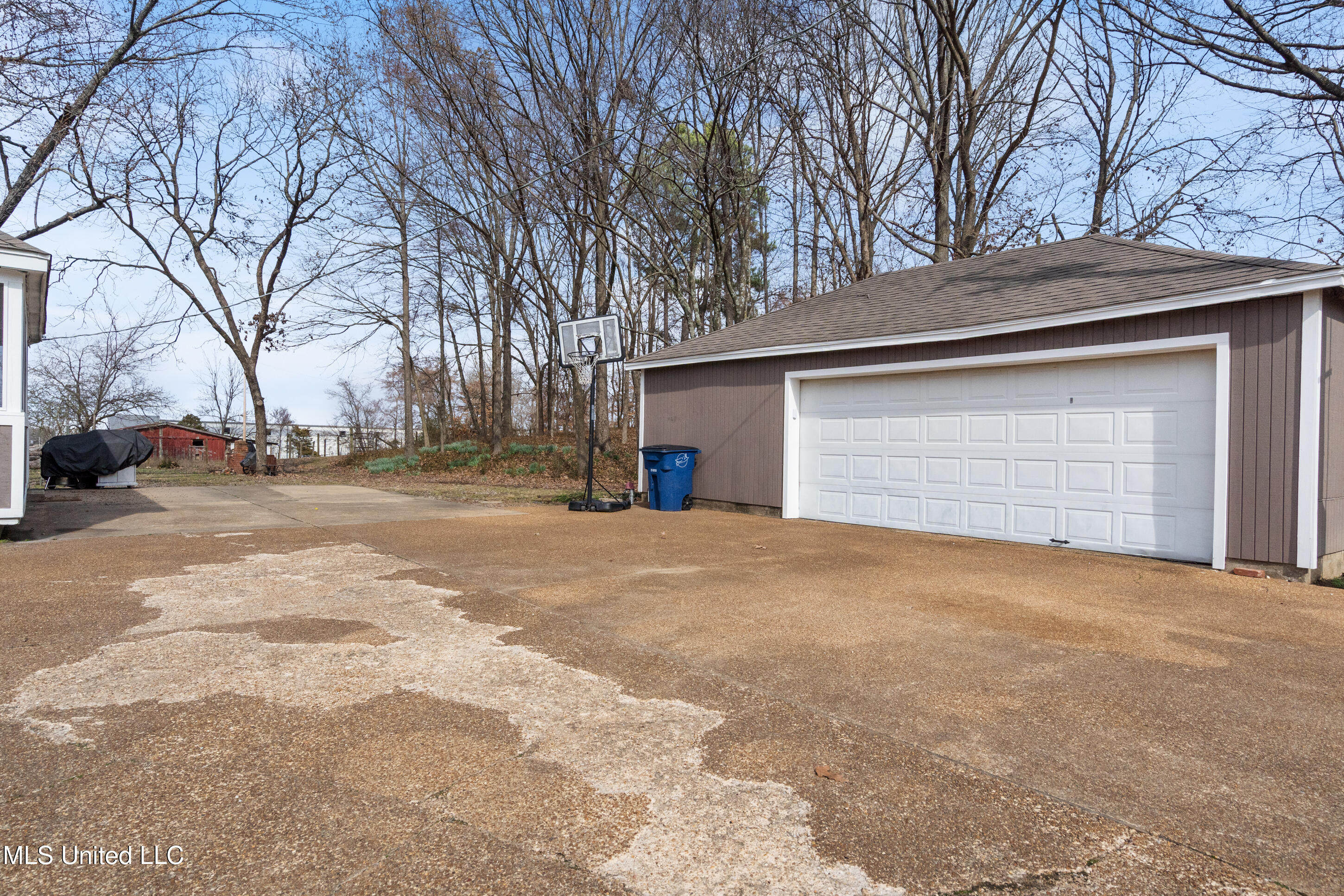 9142 Mineral Wells Road Olive Branch, MS 38654 - Photo 59 of 68 Detached Garage