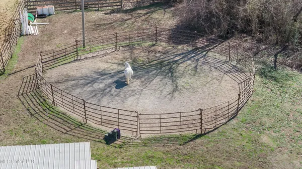 $675,000 | 9142 Mineral Wells Road, Olive Branch, MS 38654