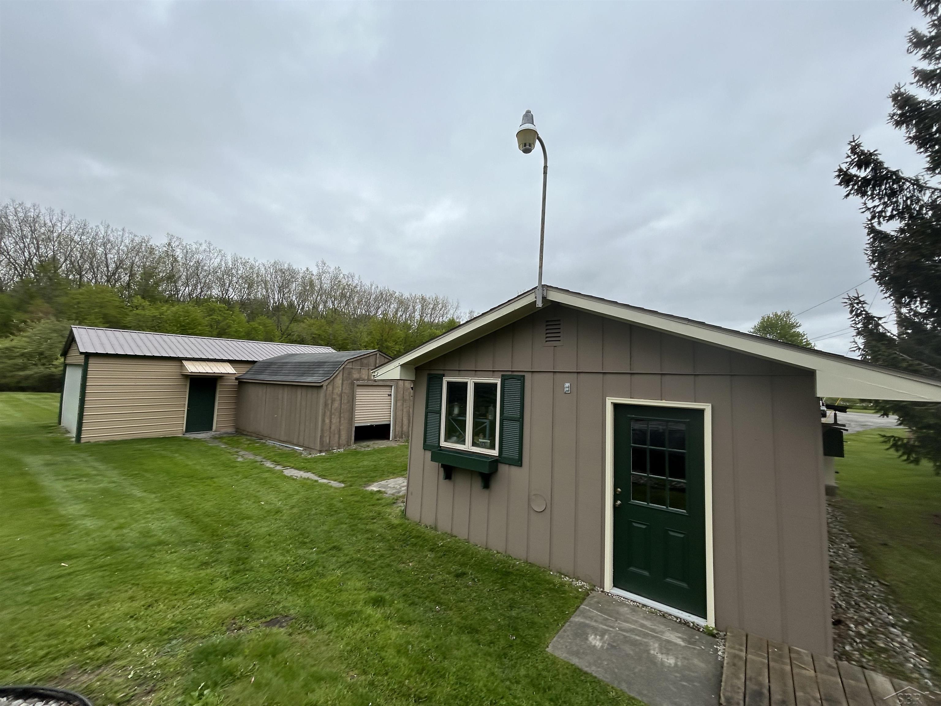 5220 North River Road Freeland, MI 48623 - Photo 46 of 47