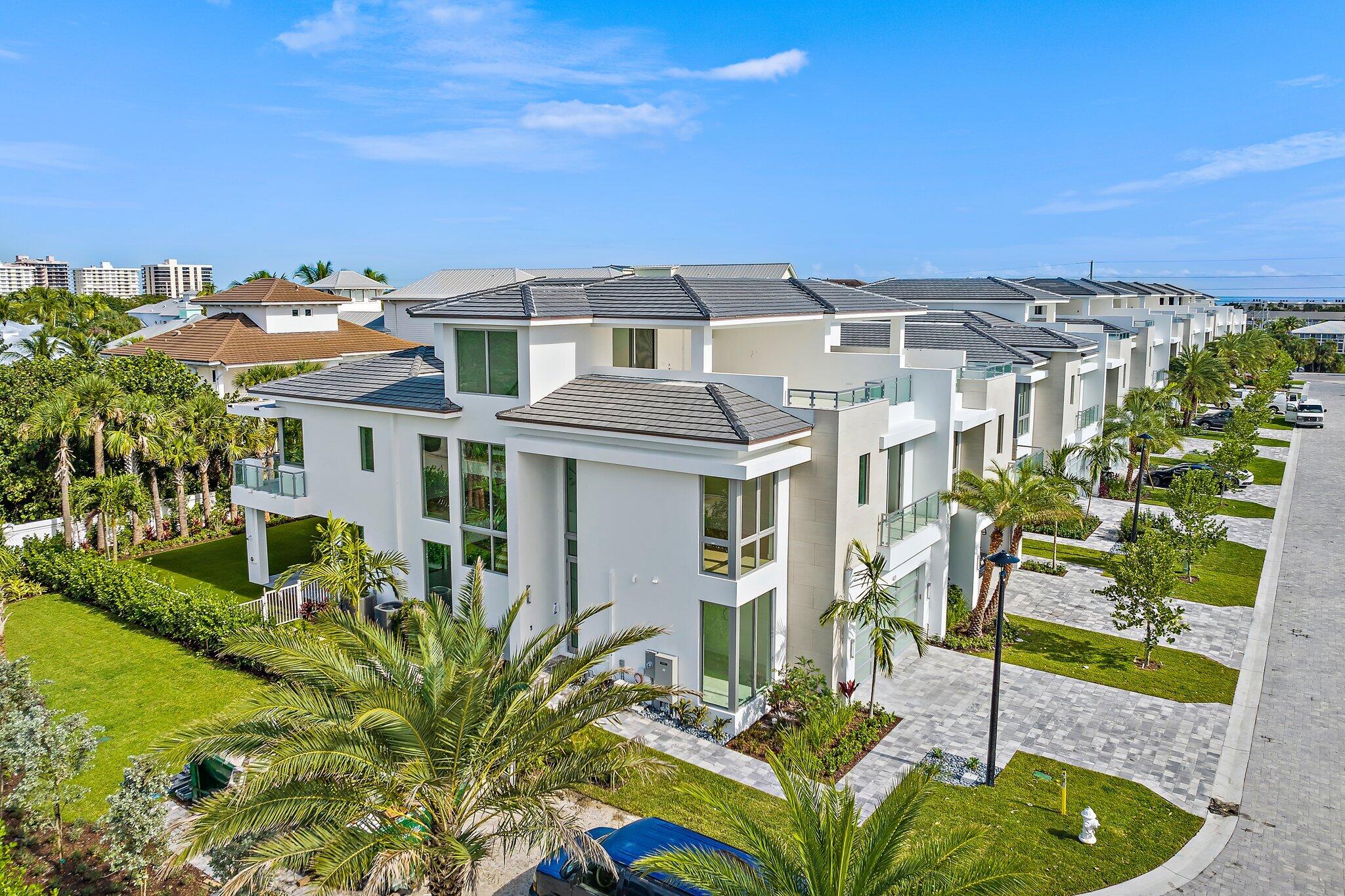 423 Ocean One Lane Juno Beach, FL 33408 - Photo 2 of 58 004-OCEANONELNLOT12-FL-SMALL