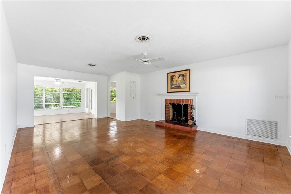 1705 Indian Rocks Road Belleair, FL 33756 - Photo 4 of 31