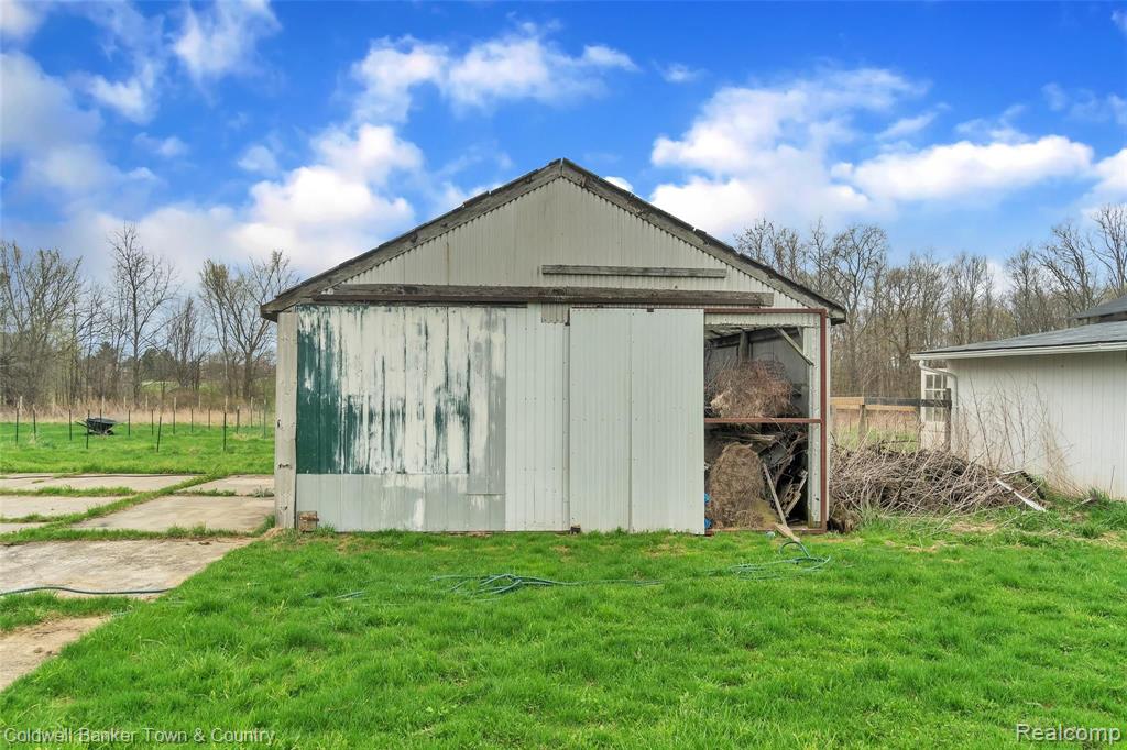 10221 Center Road Clio, MI 48420 - Photo 34 of 37