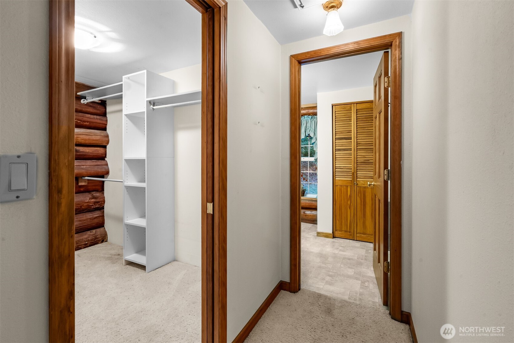 194 Piper Lane Chehalis, WA 98532 - Photo 13 of 40 hallway with wooden floor and entryway