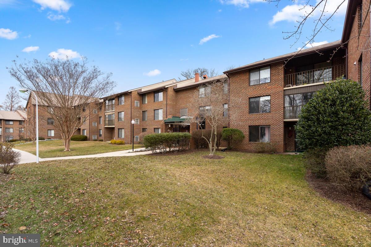 15311 Beaverbrook Court, Unit 902D Silver Spring, MD 20906 - Photo 3 of 30 Great Community!