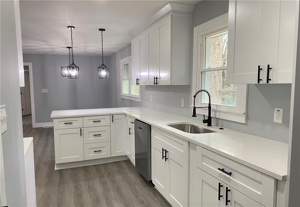 1539 Rockingway Drive Southwest Marietta, GA 30008 - Photo 10 of 41