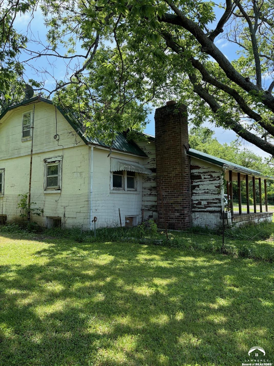 1568 Wellman Road Lawrence, KS 66044 - Photo 12 of 16