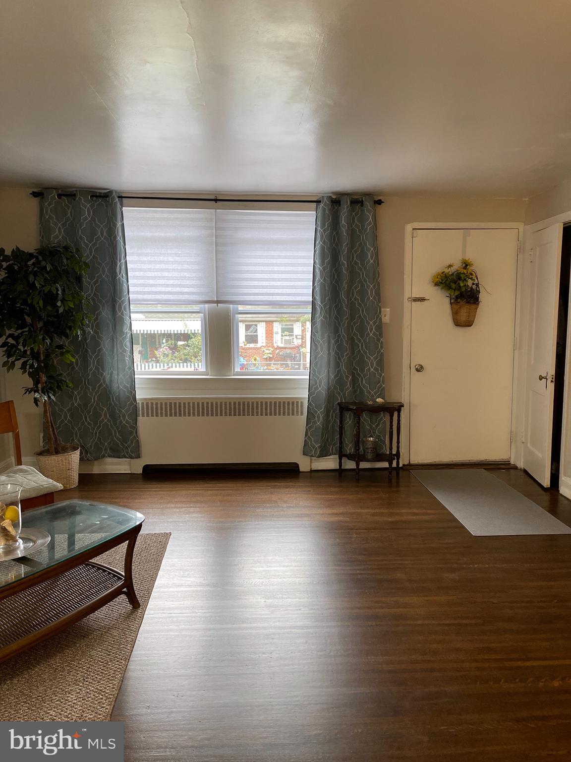 552 Wiltshire Road Upper Darby, PA 19082 - Photo 5 of 49