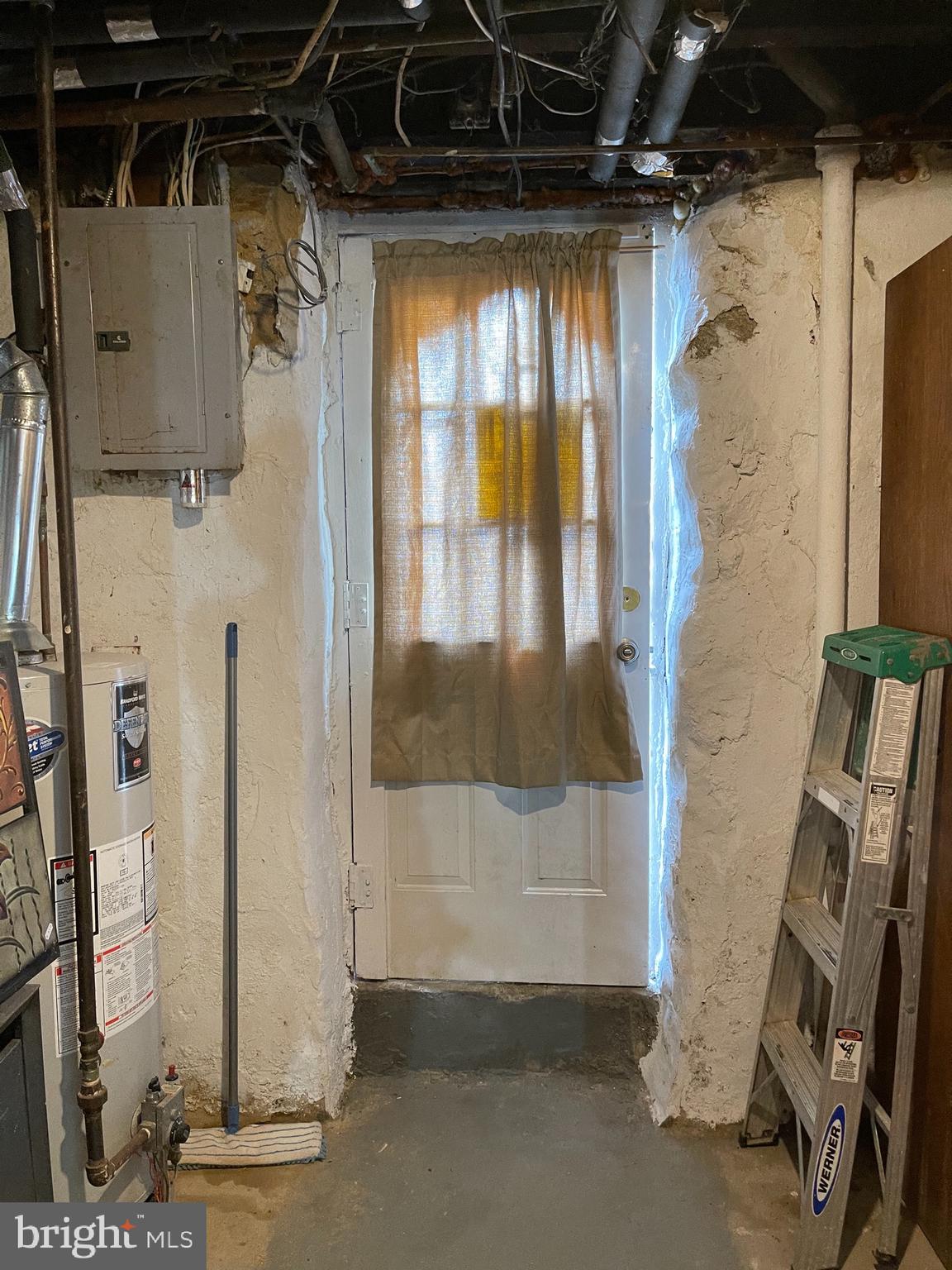 552 Wiltshire Road Upper Darby, PA 19082 - Photo 41 of 49