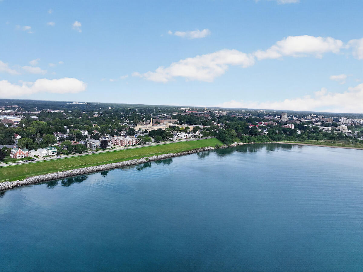 1526 Wisconsin Avenue Racine, WI 53403 - Photo 36 of 36 Lake view